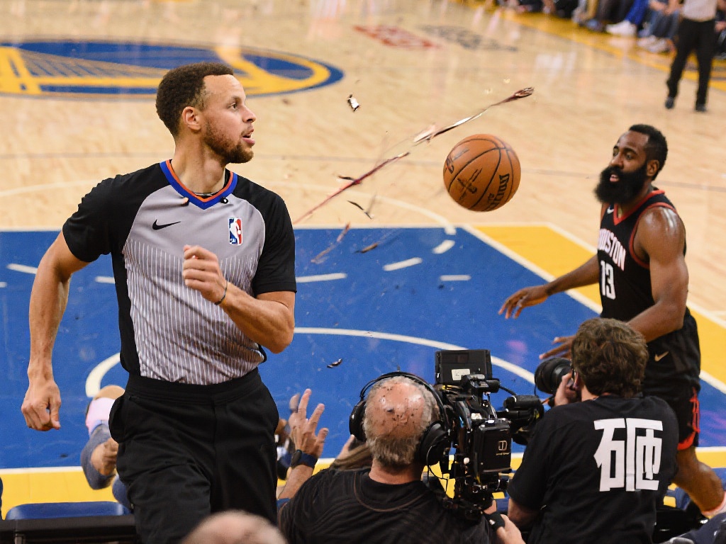 悬念一直持 悬念一直持